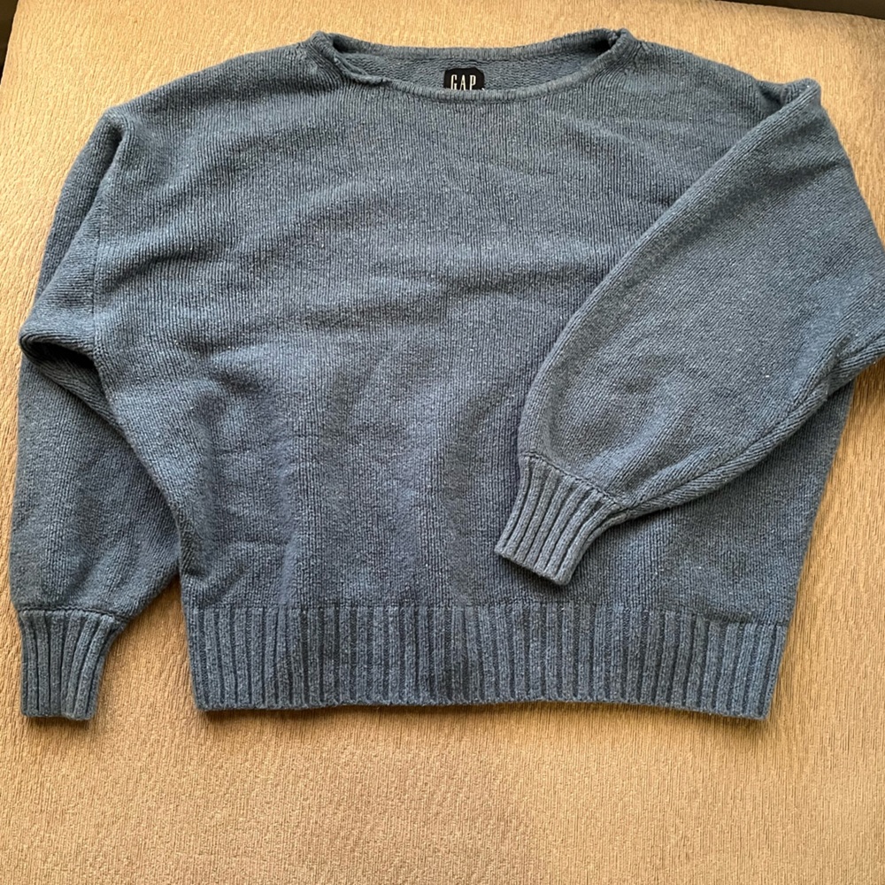 GAP Men's Heather Blue Crewneck Sweater